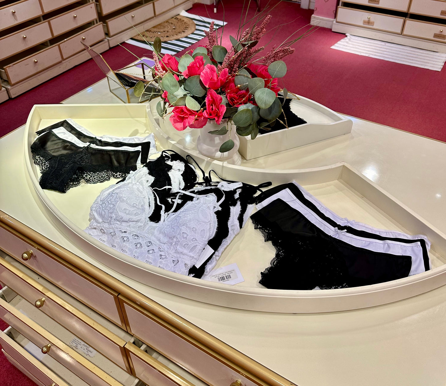 SATIN + LACE HIPSTER PANTY