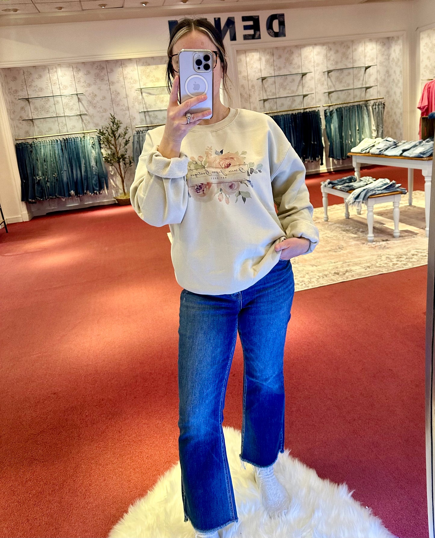 GRACIE JAYNE CREWNECK SWEATSHIRT