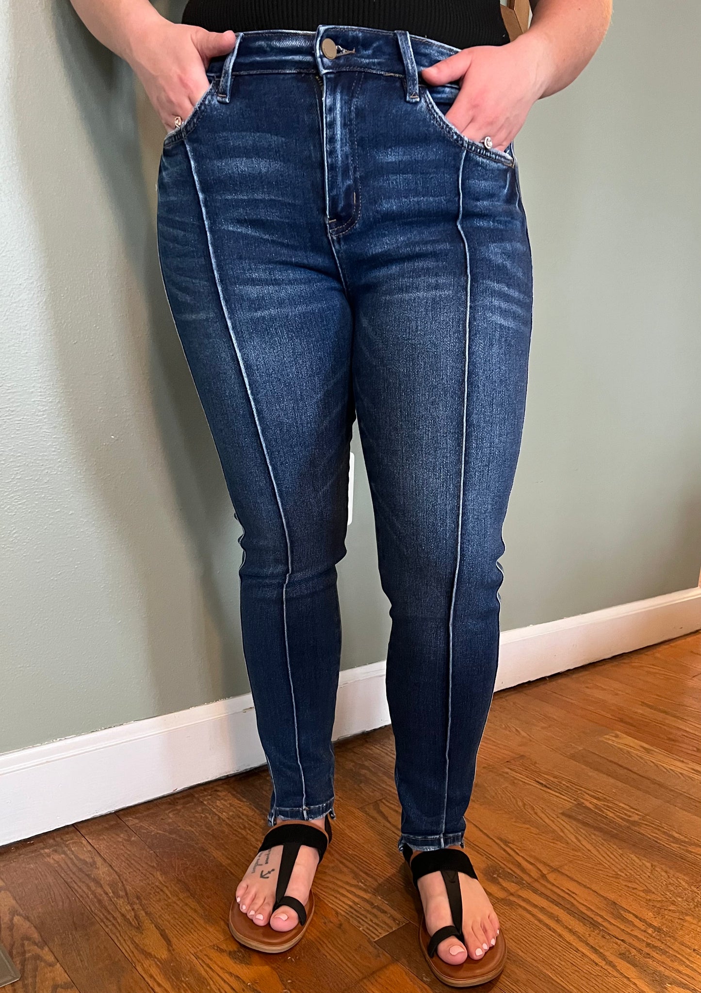 FLYING MONKEY ARLO HIGH RISE SKINNY WITH FRONT SEAM