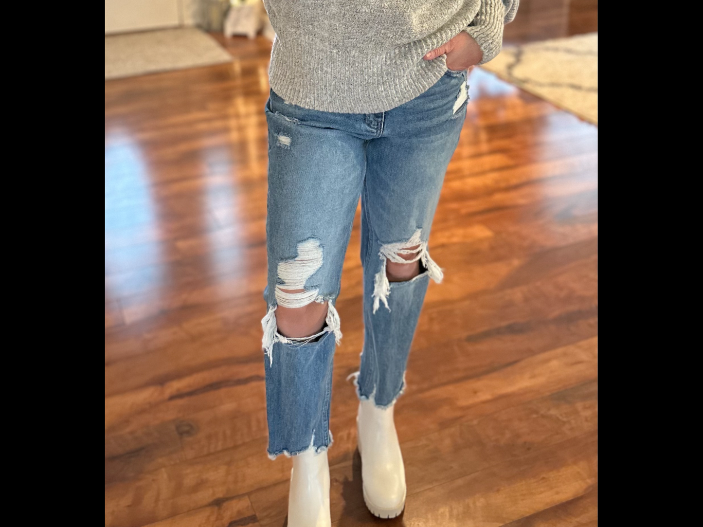 LET GO HIGH RISE TATTERED STRAIGHT FLYING MONKEY JEANS